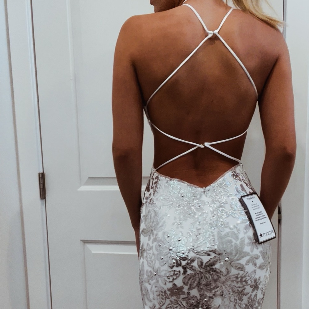 Betsy & Adam Split Thigh Sequin Formal Dress - Picture 5 of 7